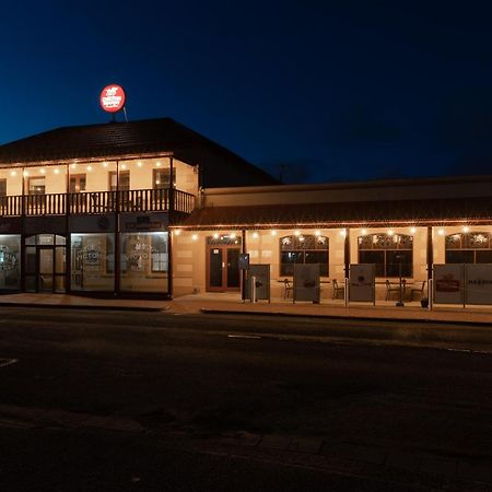 The Victoria Hotel Port MacDonnell Exterior photo